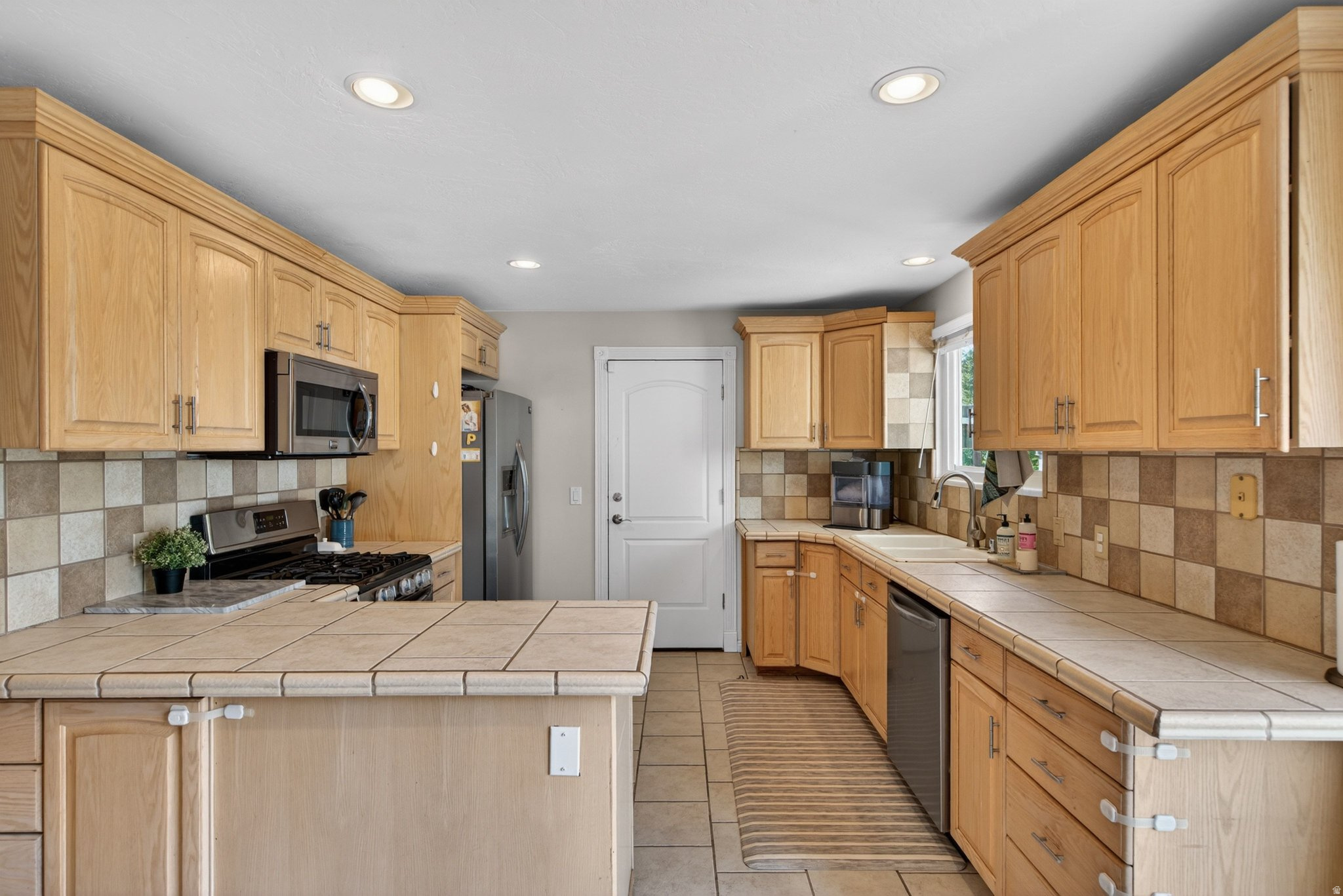 PARK CREST - Residential