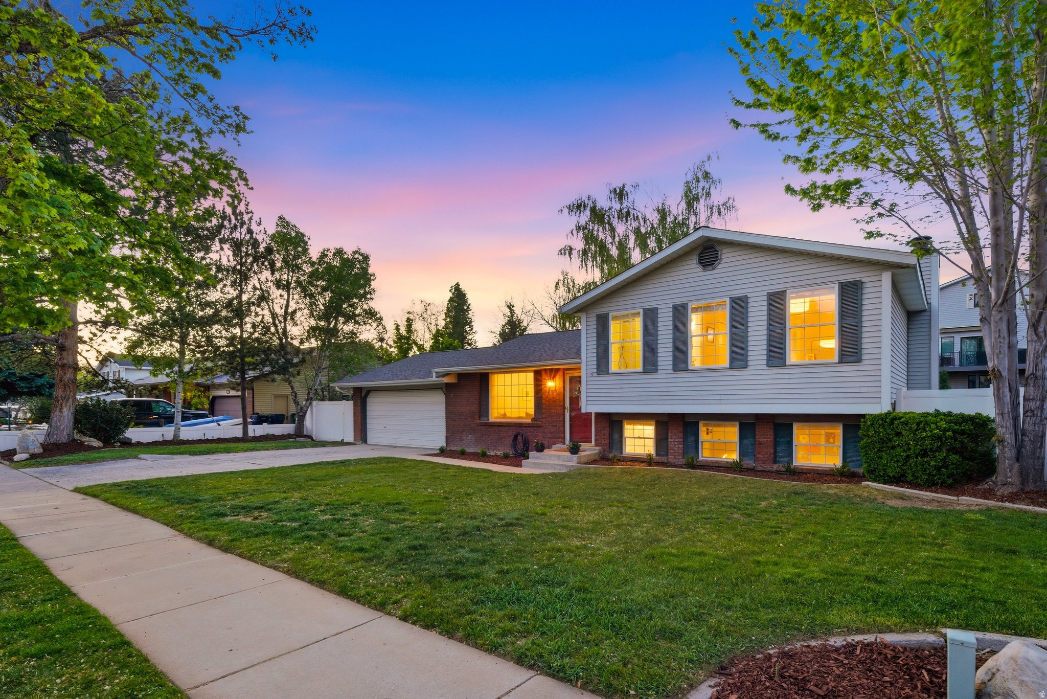 PARK CREST - Residential