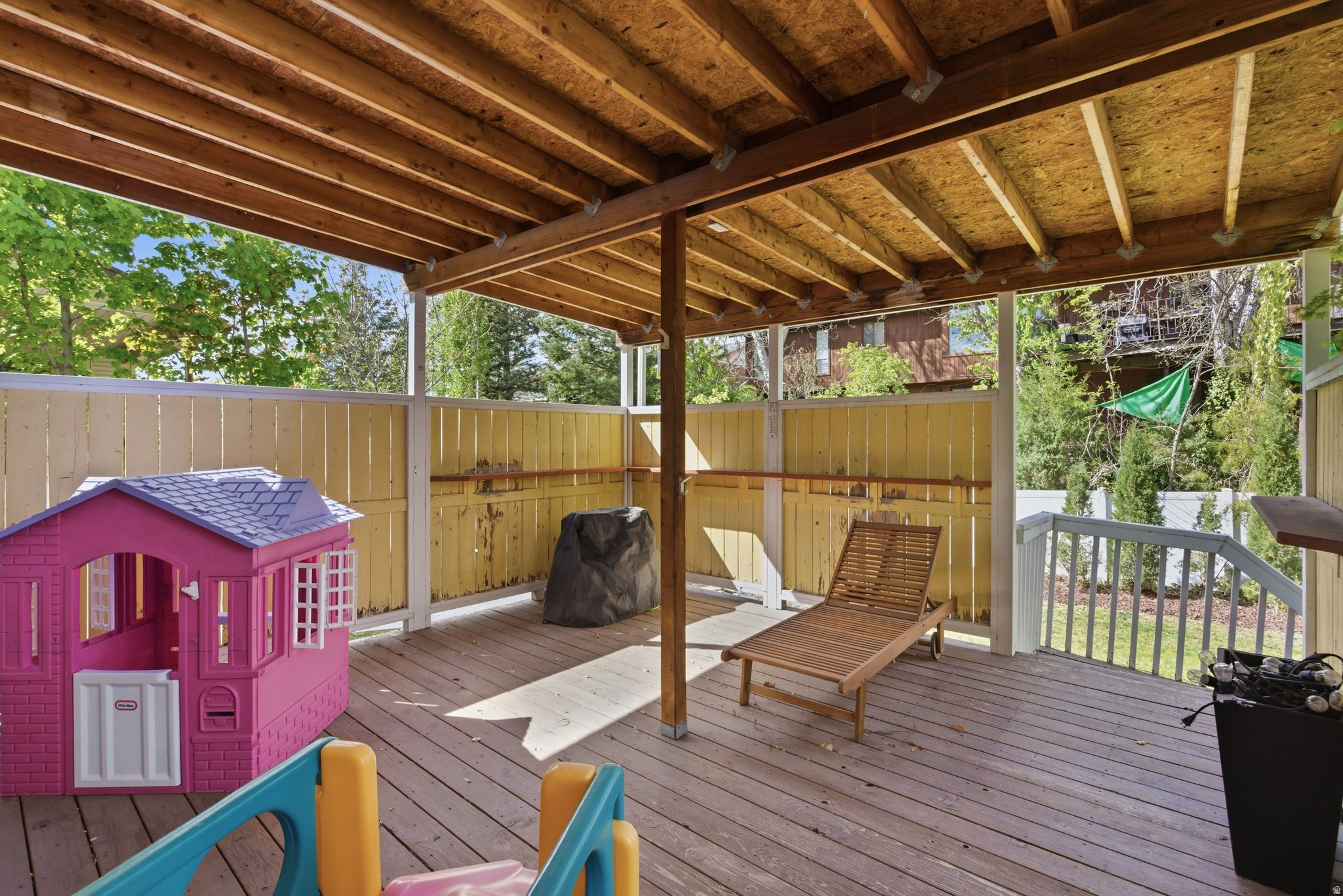 PARK CREST - Residential