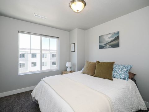 Tiny photo for 699 E RYEGRASS DR N, Eagle Mountain, UT 84005 (MLS # 2141846)