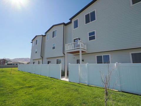 Tiny photo for 699 E RYEGRASS DR N, Eagle Mountain, UT 84005 (MLS # 2141846)