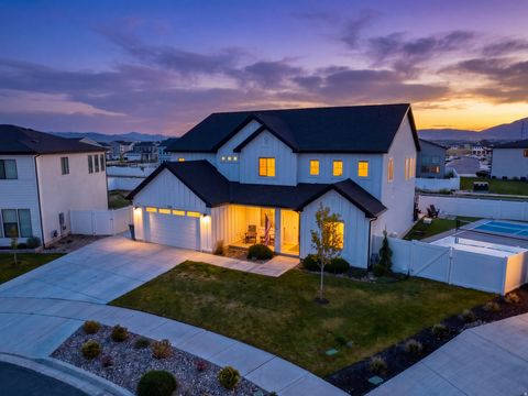 Photo of 1022 S 950 W, American Fork, UT 84003 (MLS # 2155668)