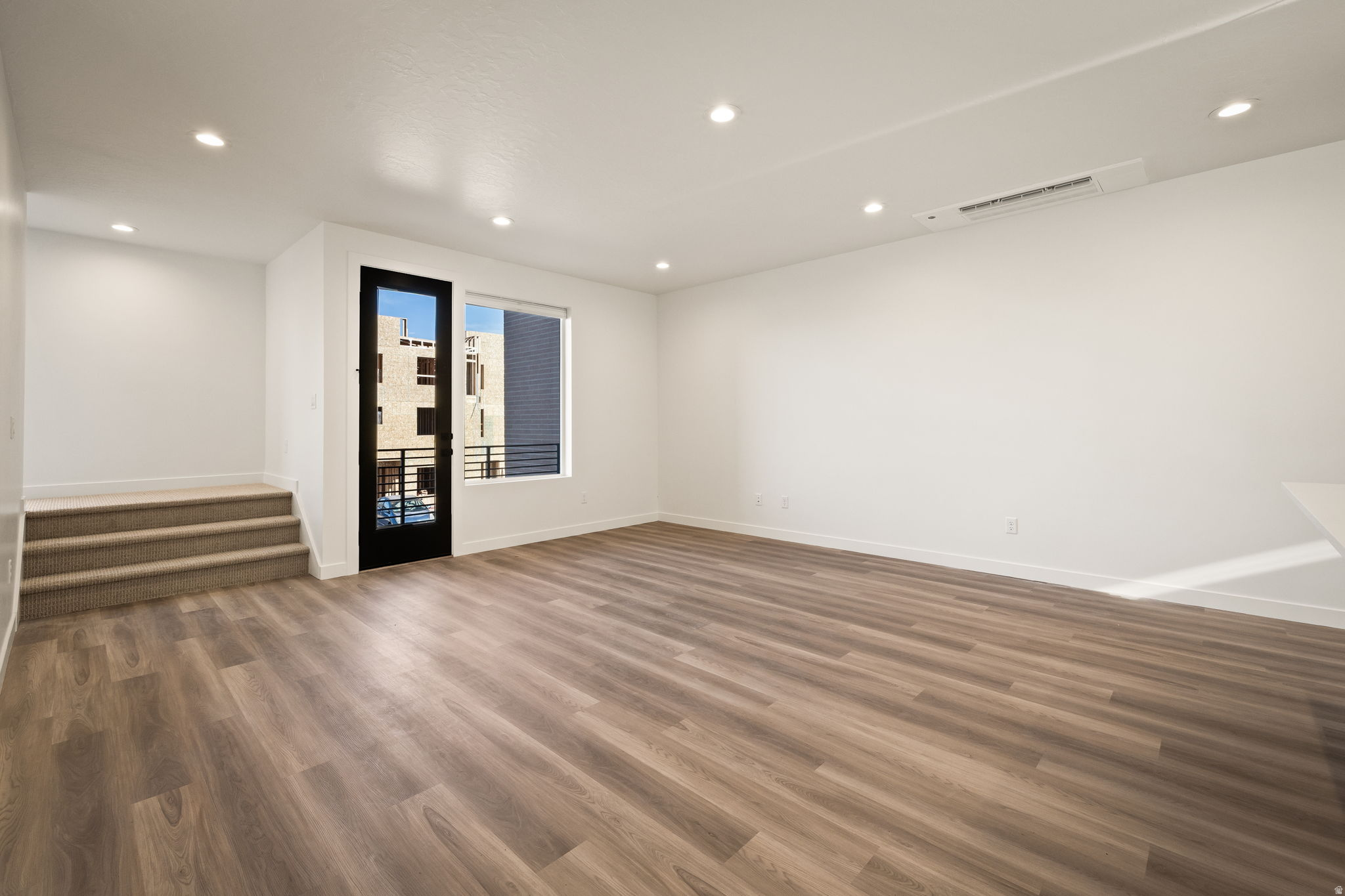 THE MONROE - Residential
