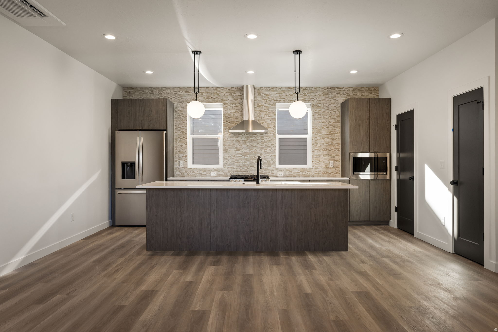 THE MONROE - Residential