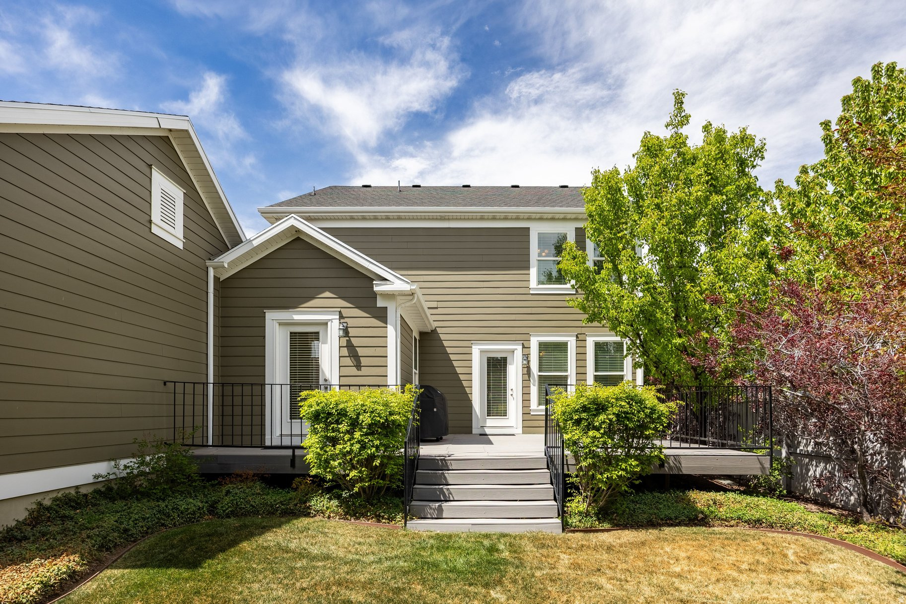 DAYBREAK - Residential