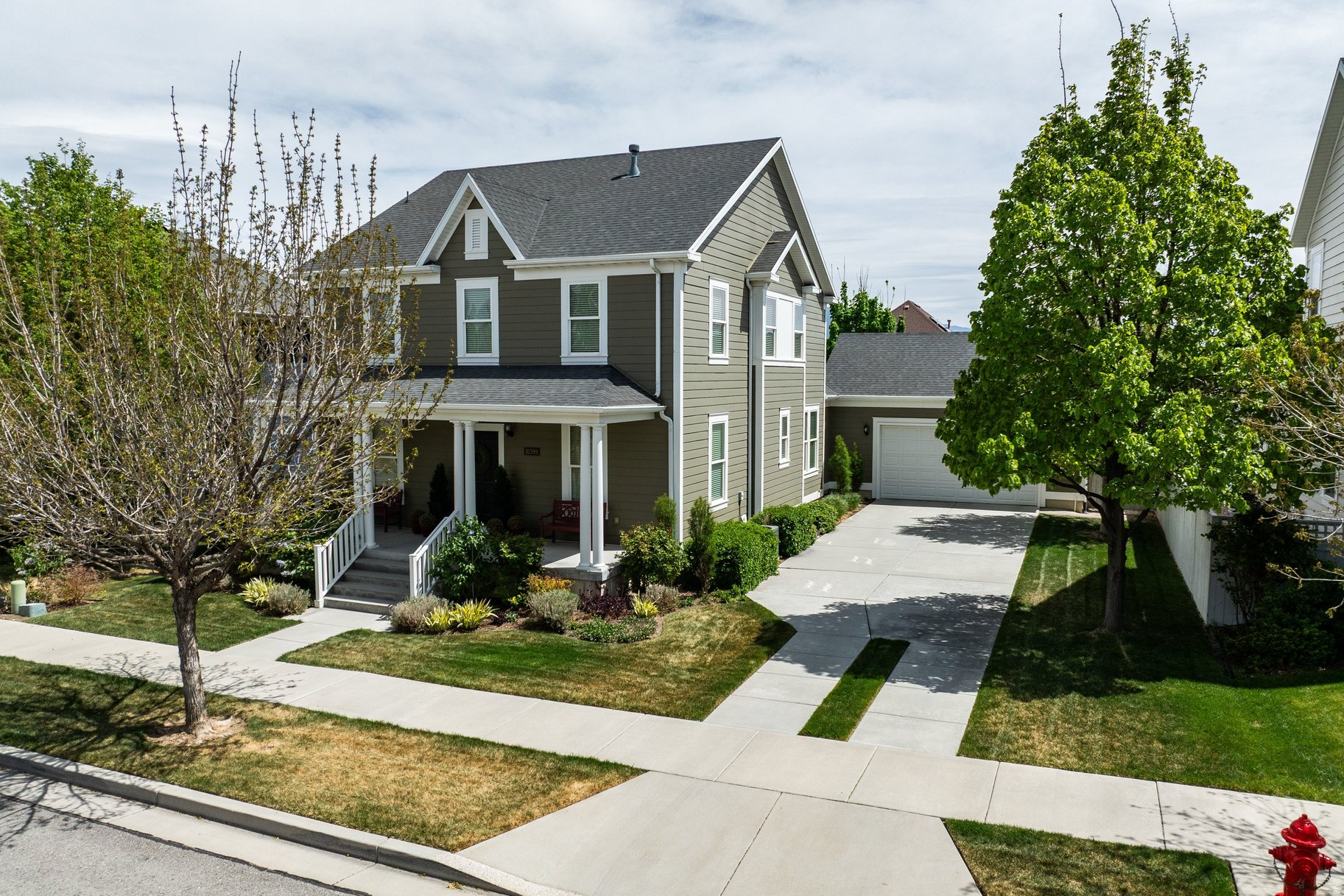 DAYBREAK - Residential