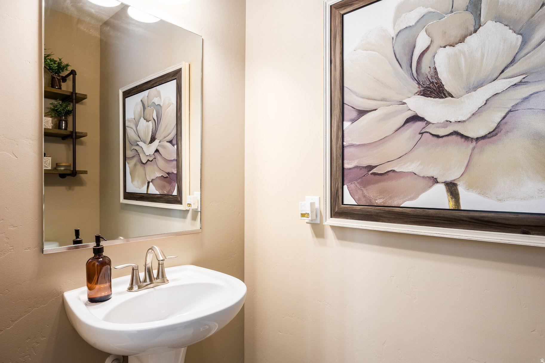 DAYBREAK - Residential