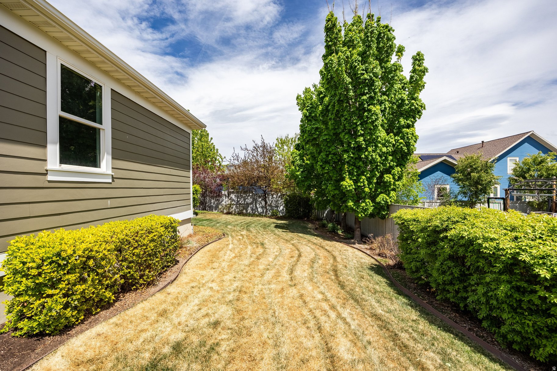 DAYBREAK - Residential