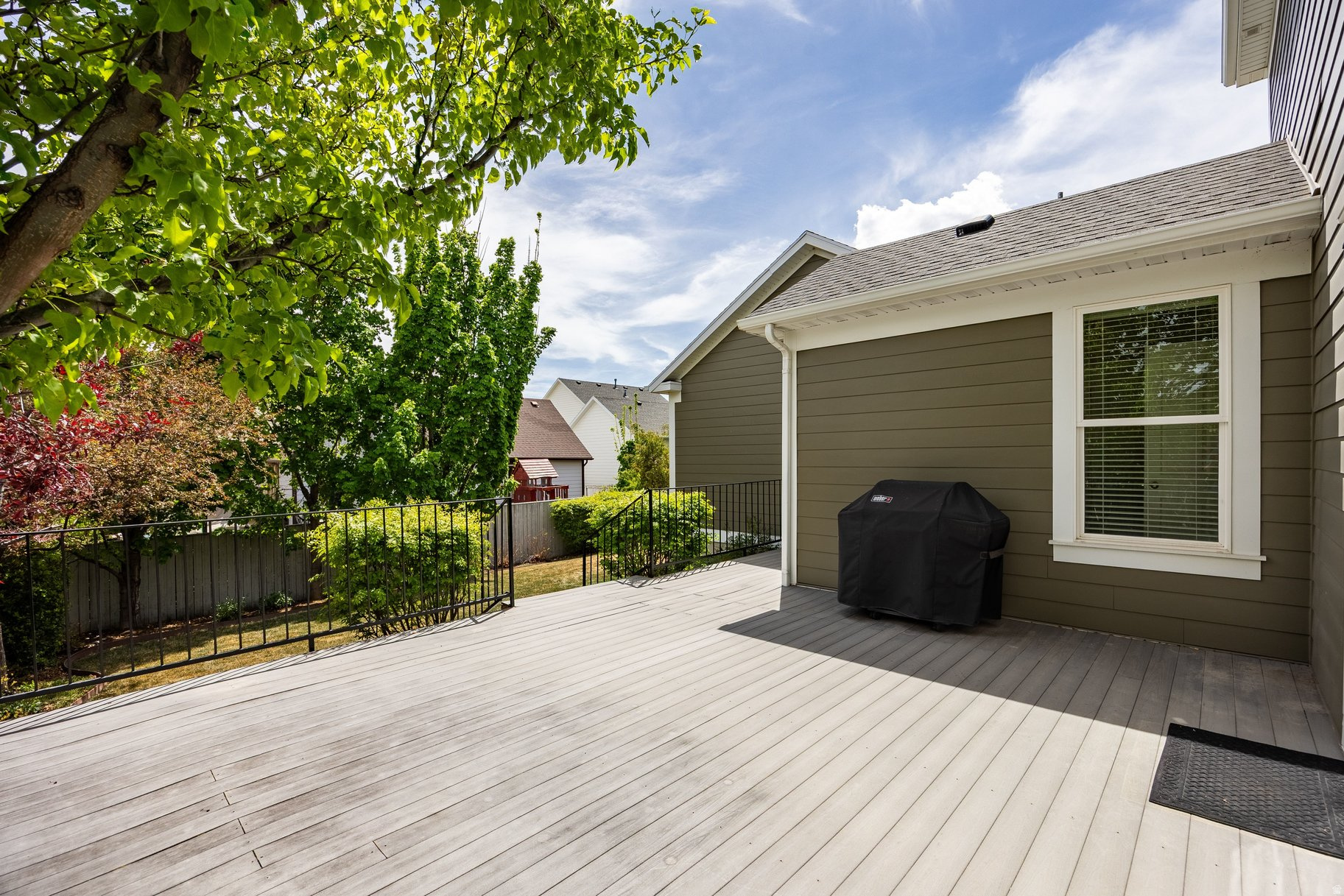 DAYBREAK - Residential