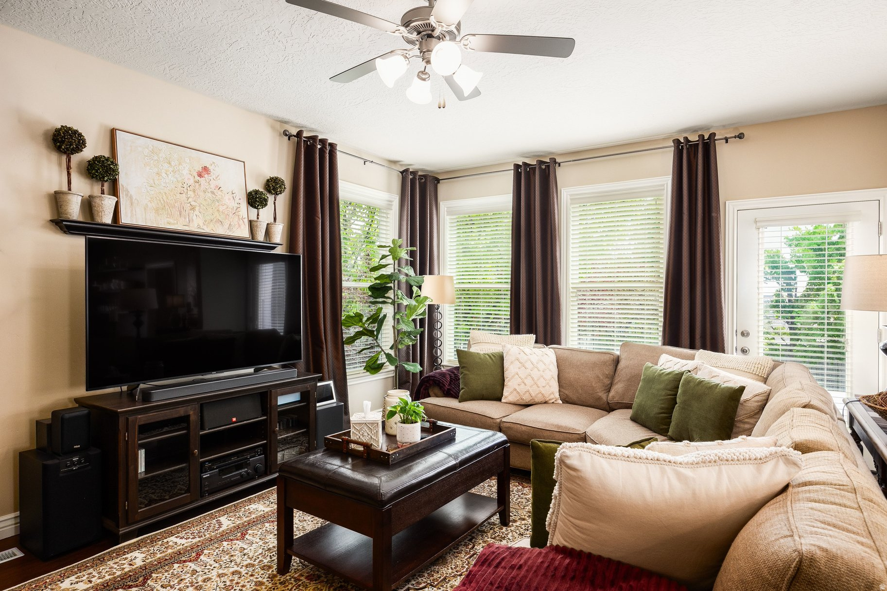 DAYBREAK - Residential