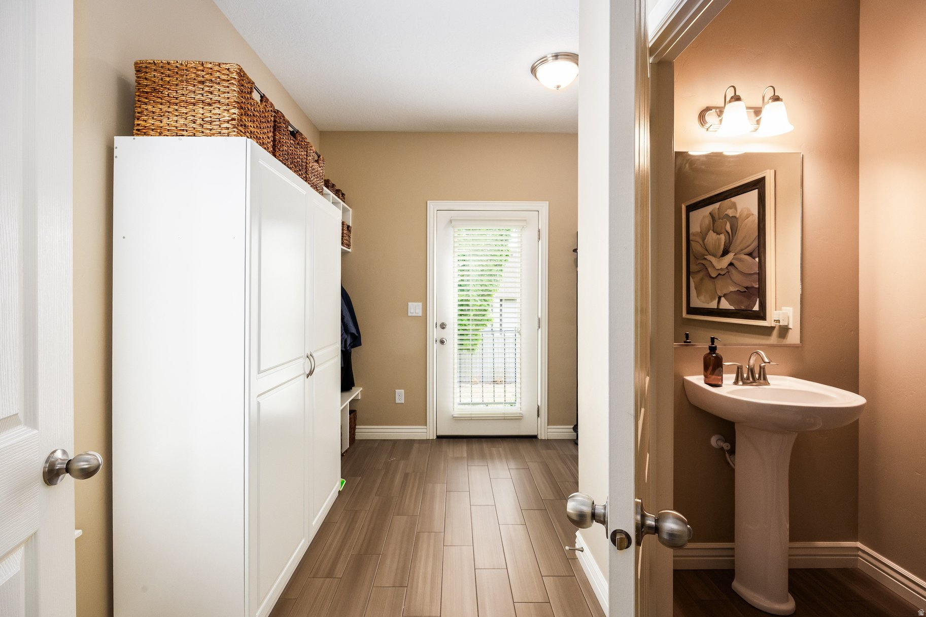 DAYBREAK - Residential