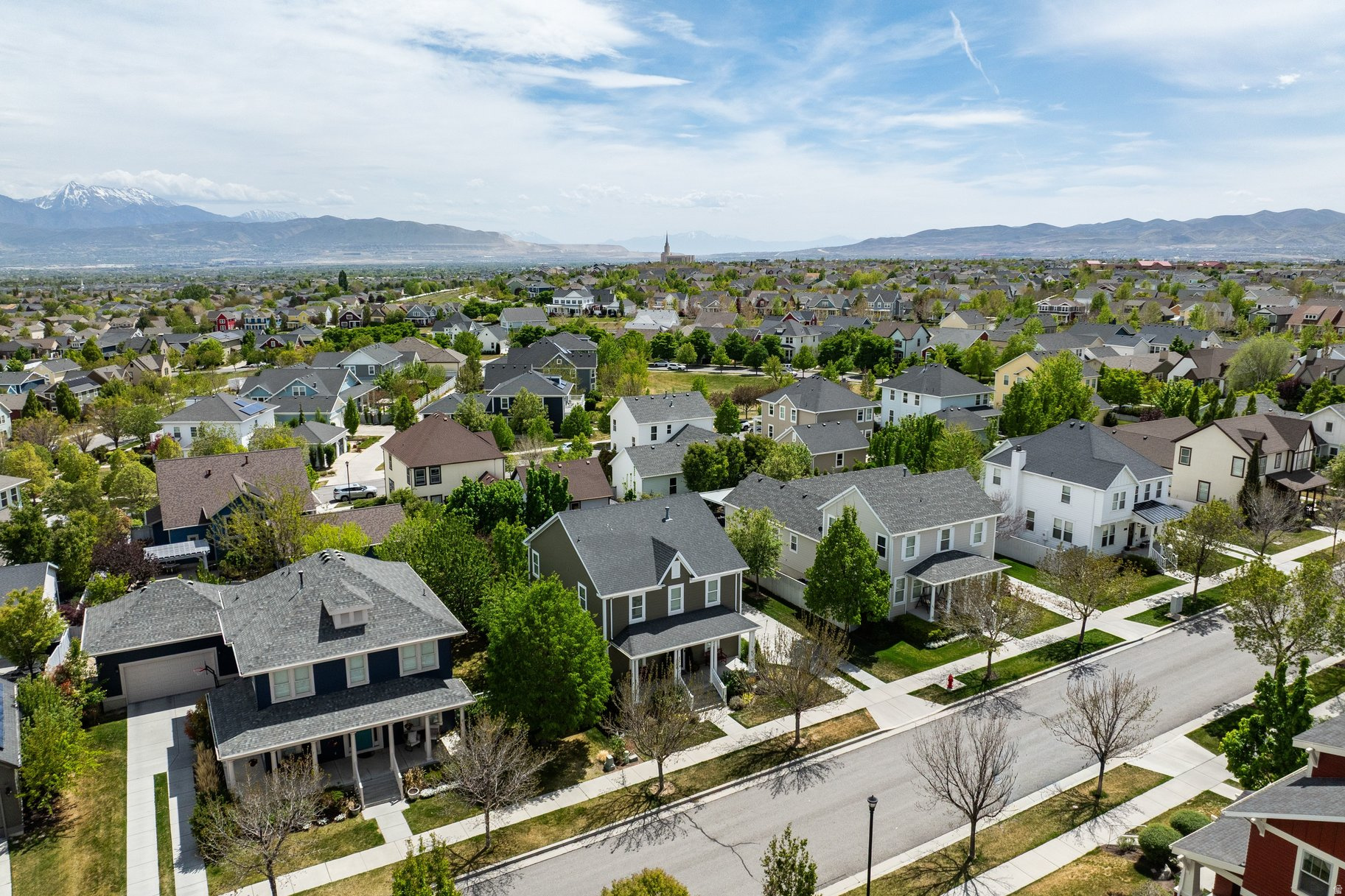 DAYBREAK - Residential