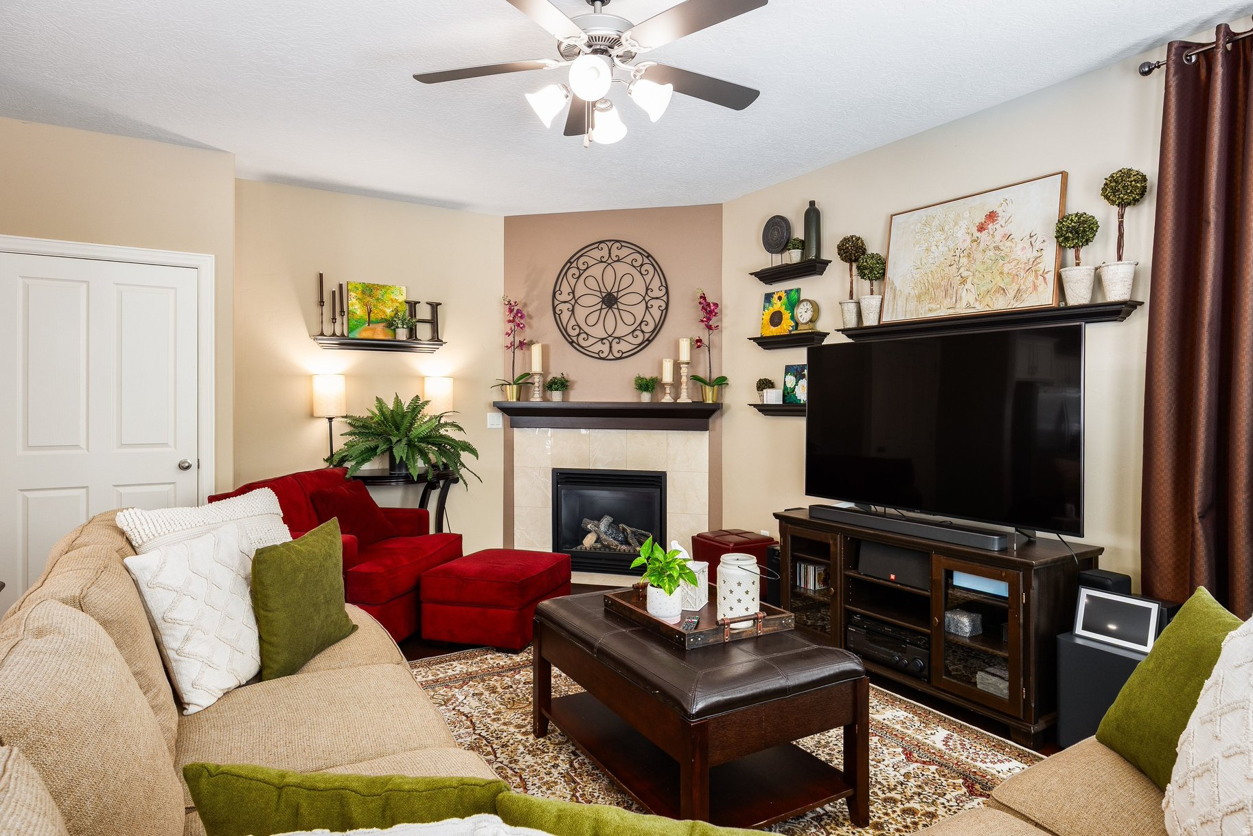 DAYBREAK - Residential