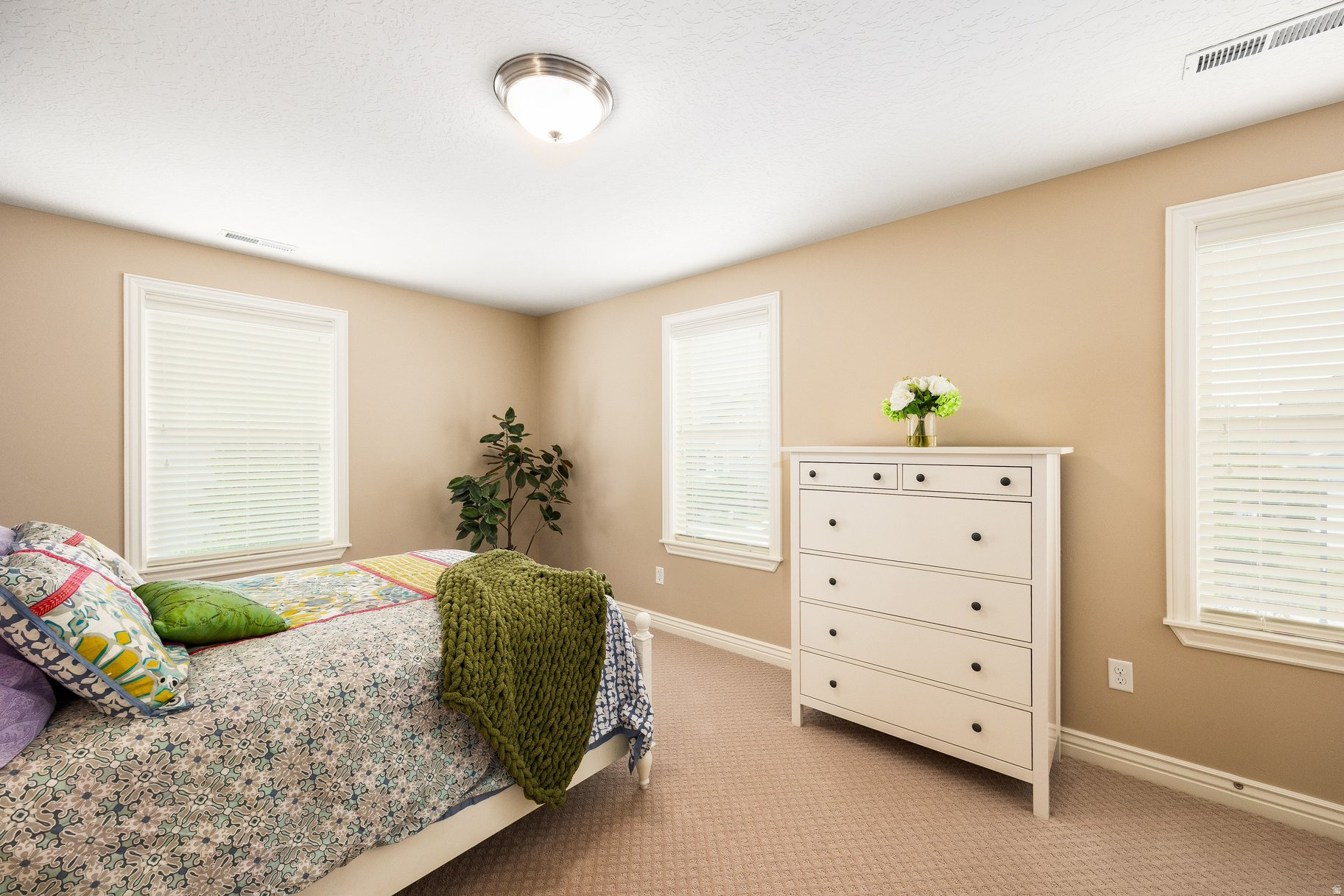 DAYBREAK - Residential