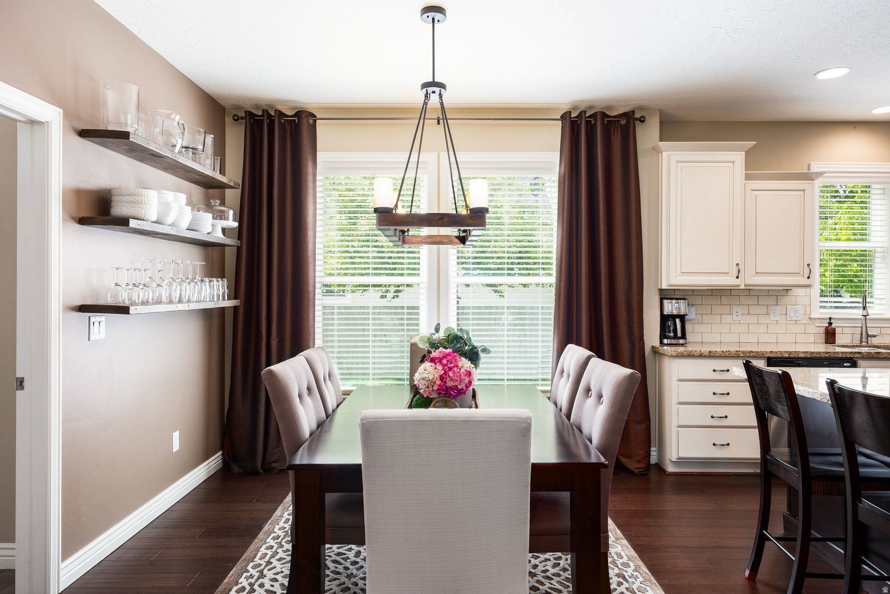 DAYBREAK - Residential