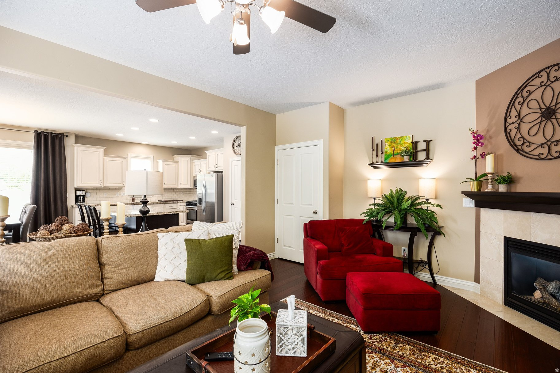 DAYBREAK - Residential