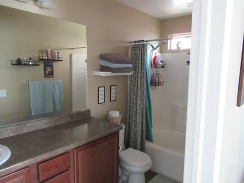 Tiny photo for 1624 N HOLLYHOCK CIR W, Farmington, UT 84025 (MLS # 2180017)