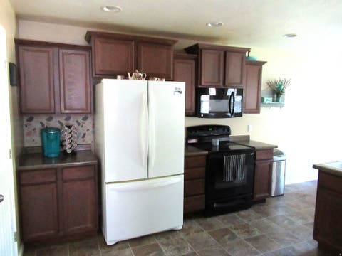 Tiny photo for 1624 N HOLLYHOCK CIR W, Farmington, UT 84025 (MLS # 2180017)