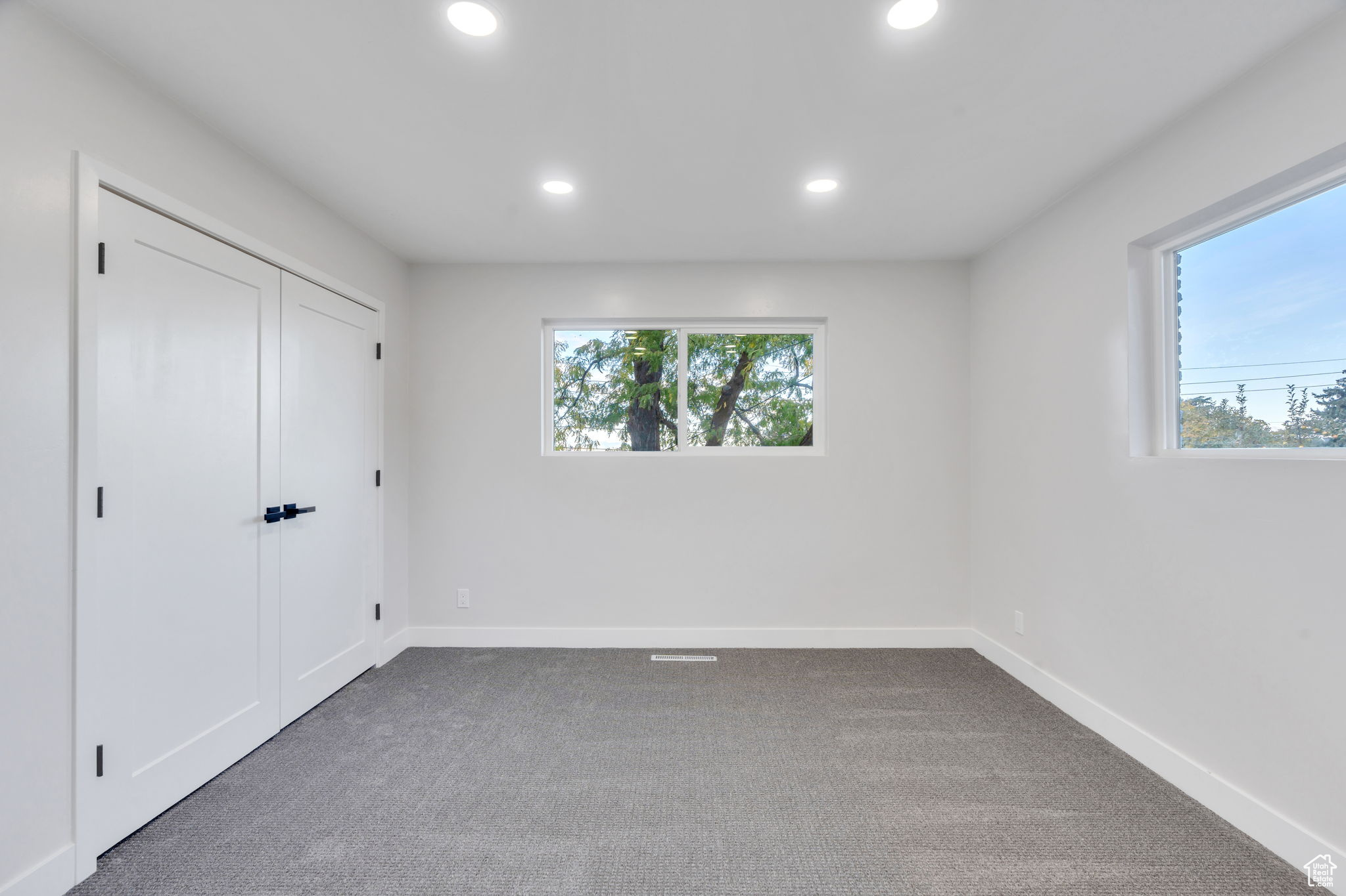 EVENING GLOW - Residential