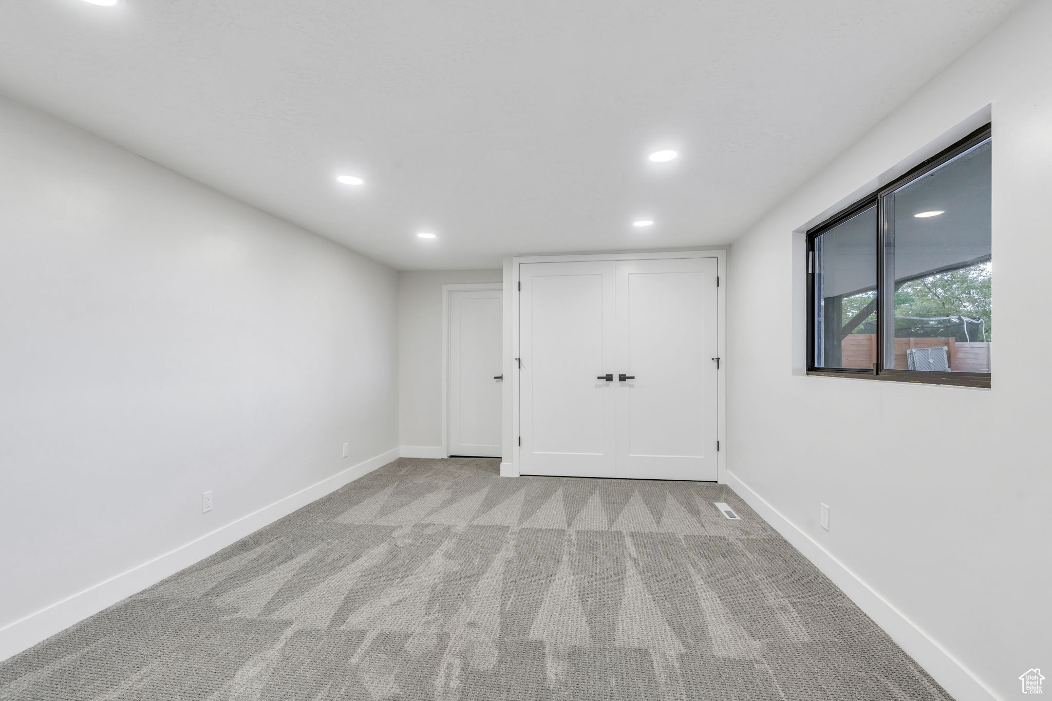 EVENING GLOW - Residential