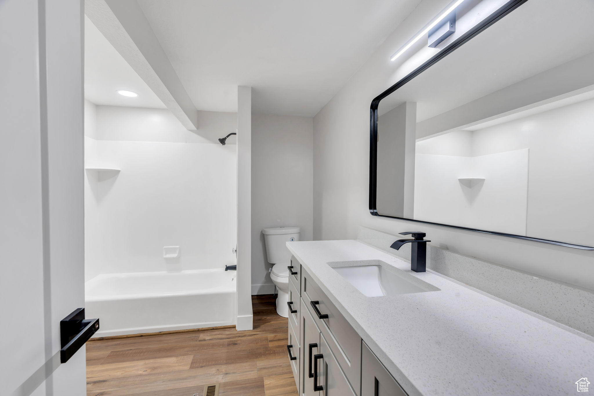 EVENING GLOW - Residential