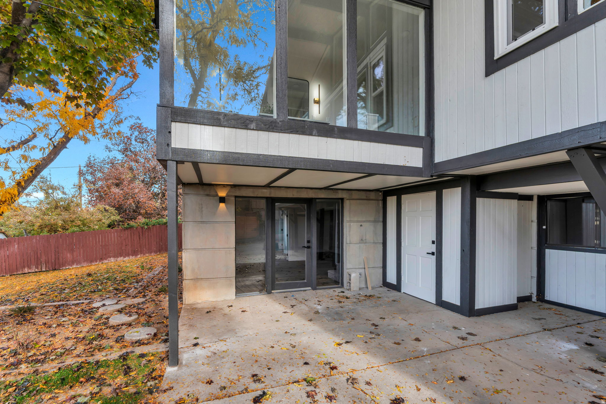 EVENING GLOW - Residential