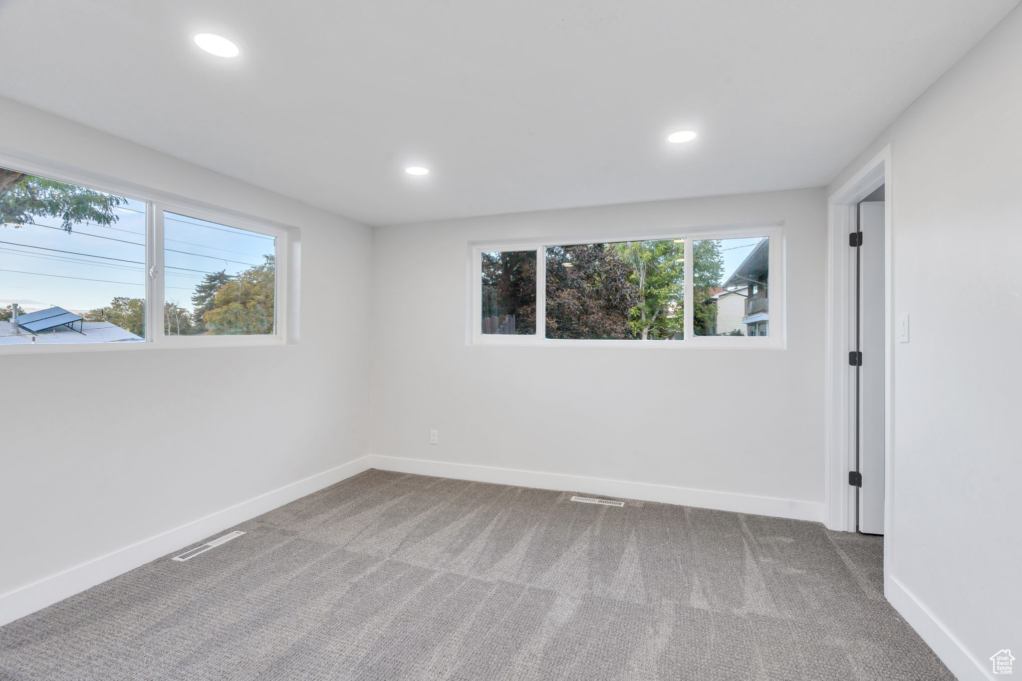 EVENING GLOW - Residential