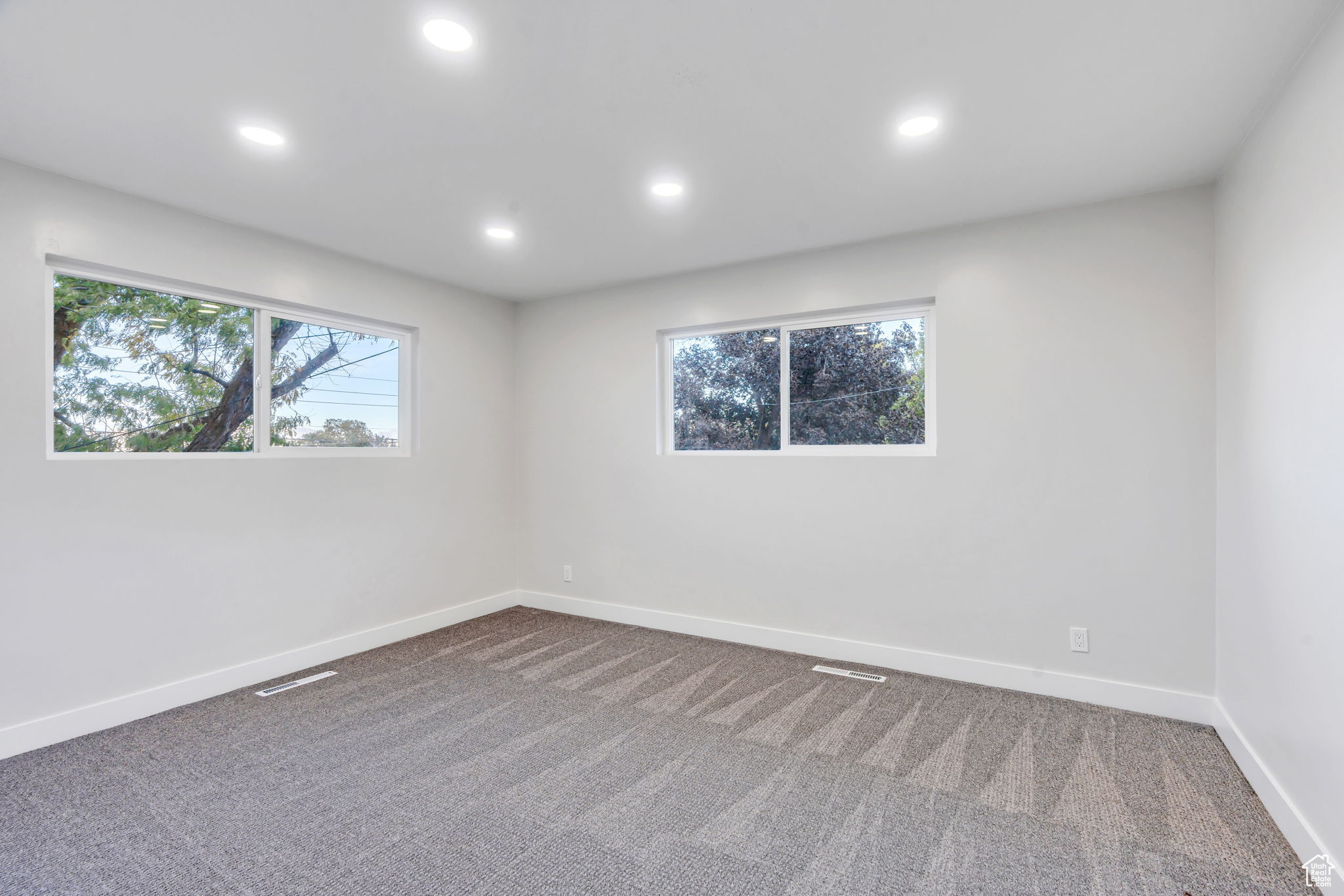 EVENING GLOW - Residential