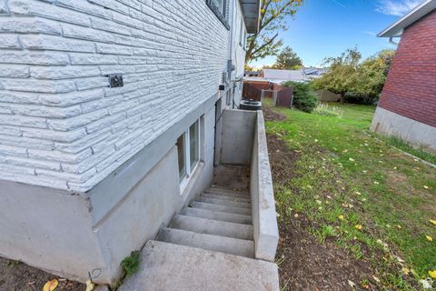 Tiny photo for 1175 N LOCUST LN, Provo, UT 84604 (MLS # 2119240)