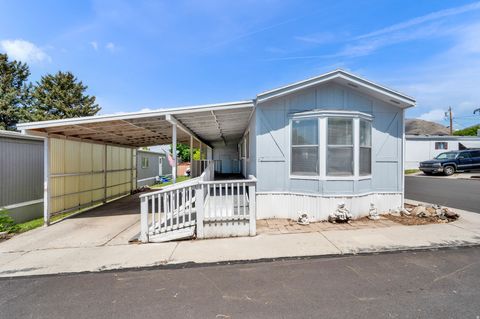 Photo of 1525 S 400 E #67, Springville, UT 84663 (MLS # 2154994)