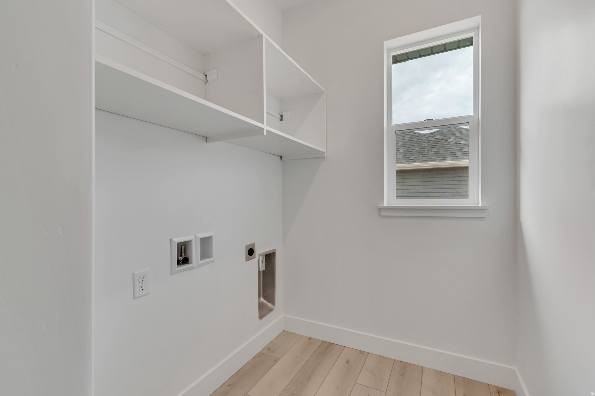 WEST FIELDS - Residential