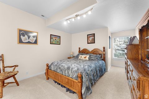 Tiny photo for 2471 S SCENIC DR E, Salt Lake City, UT 84109 (MLS # 2112357)