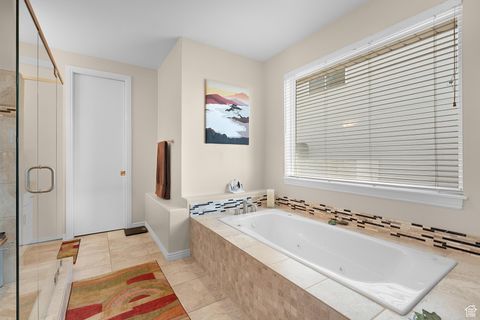 Tiny photo for 2471 S SCENIC DR E, Salt Lake City, UT 84109 (MLS # 2112357)