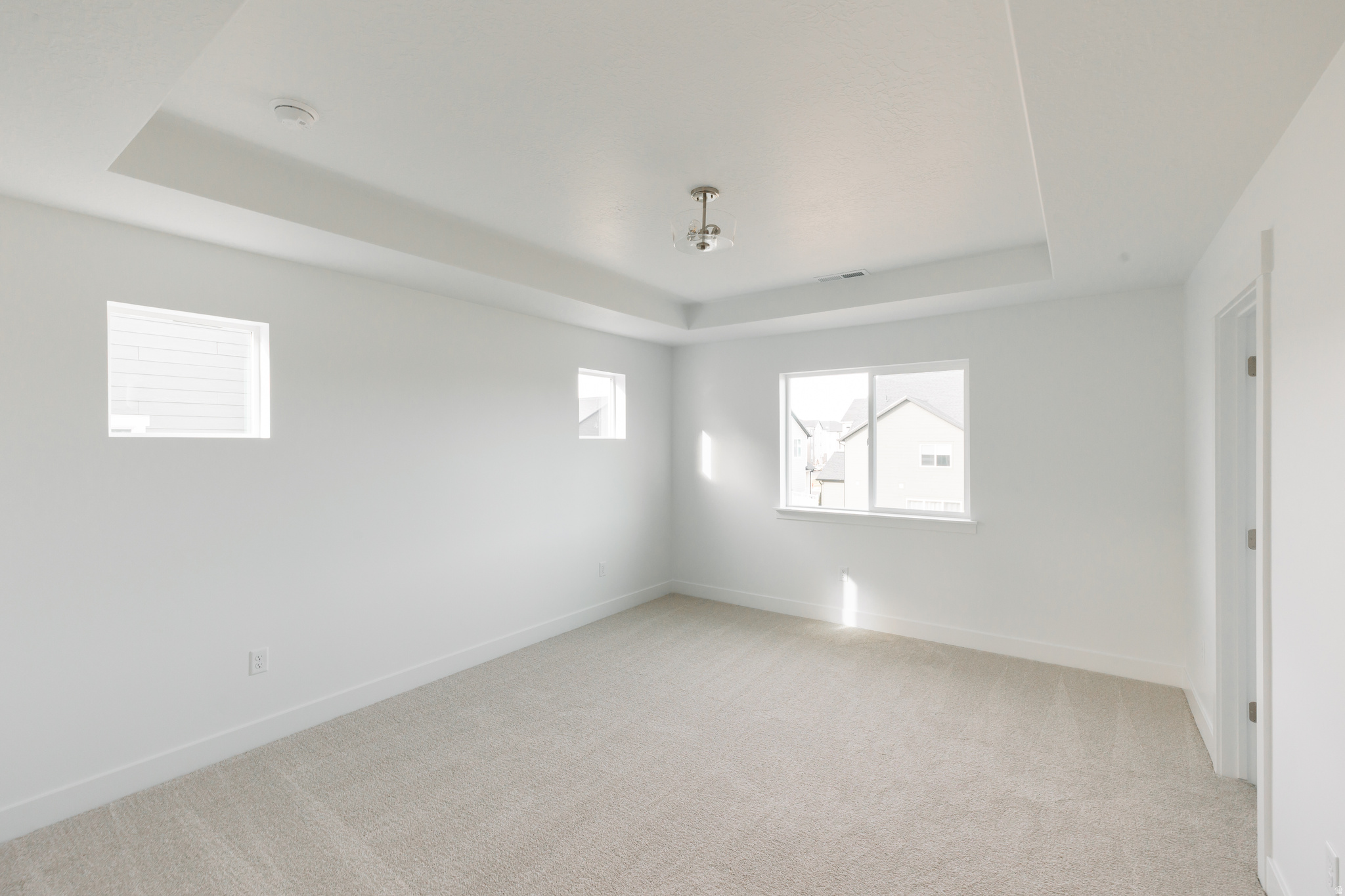 MOUNTAIN RIDGE - Residential