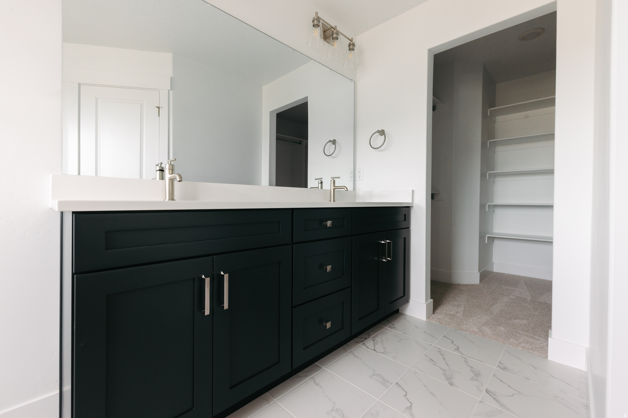 MOUNTAIN RIDGE - Residential