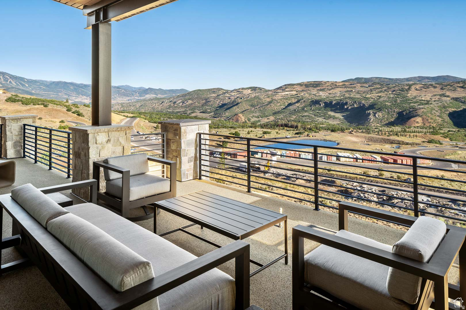 BENLOCH RANCH - Residential