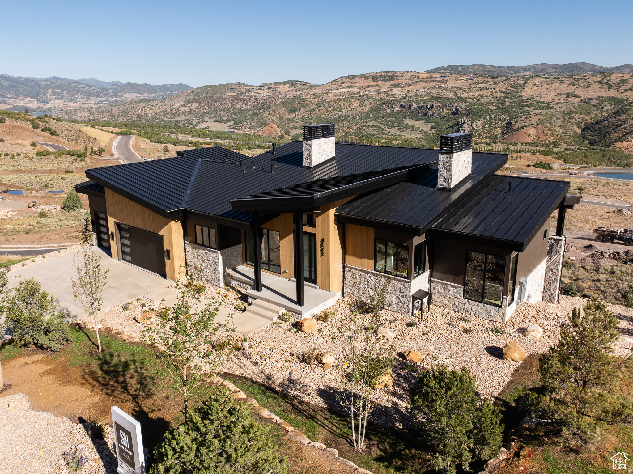 BENLOCH RANCH - Residential