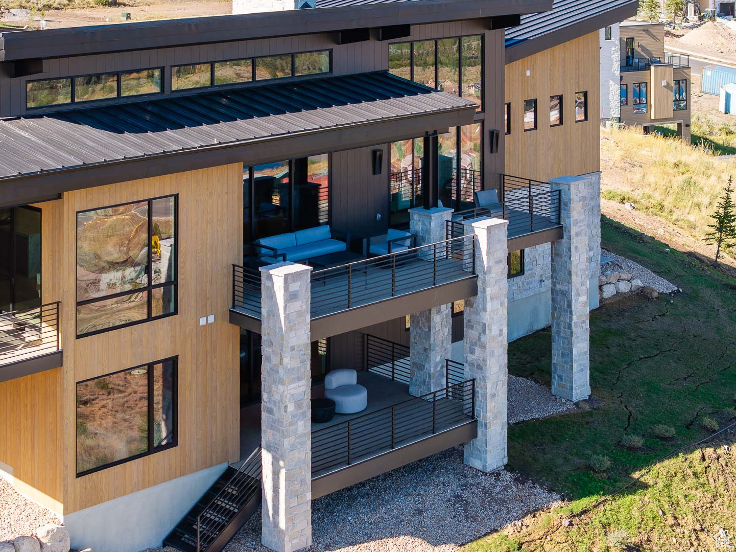 BENLOCH RANCH - Residential