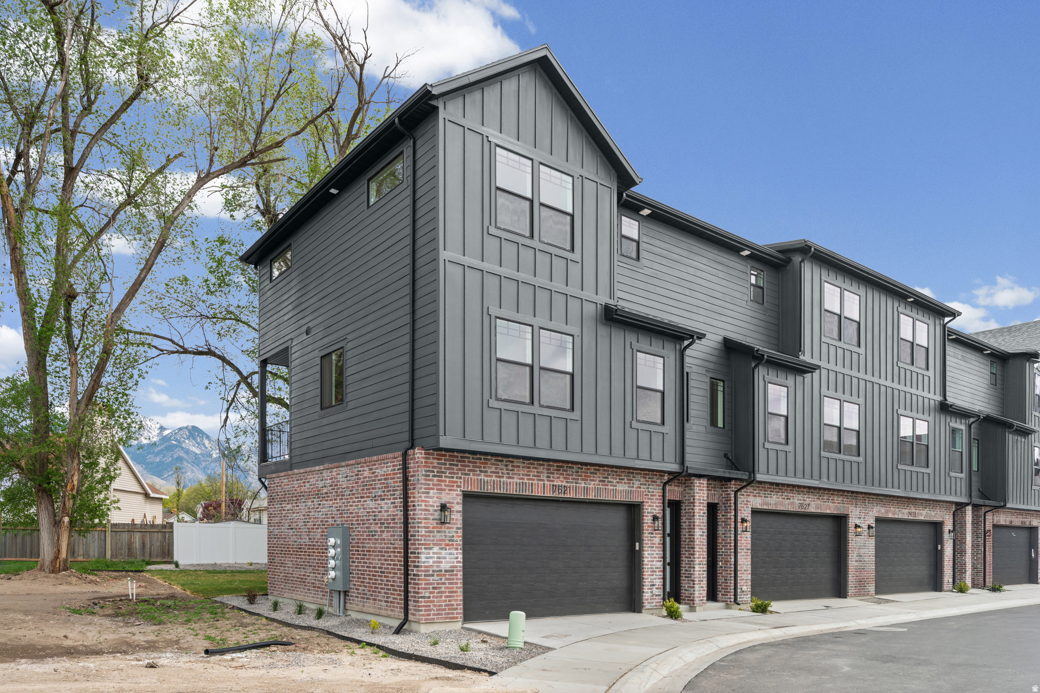 WOODHAVEN ESTATES - Residential