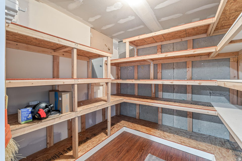 BRIDLE PATH WEST (MONTE VISTA UNIT 5) - Residential