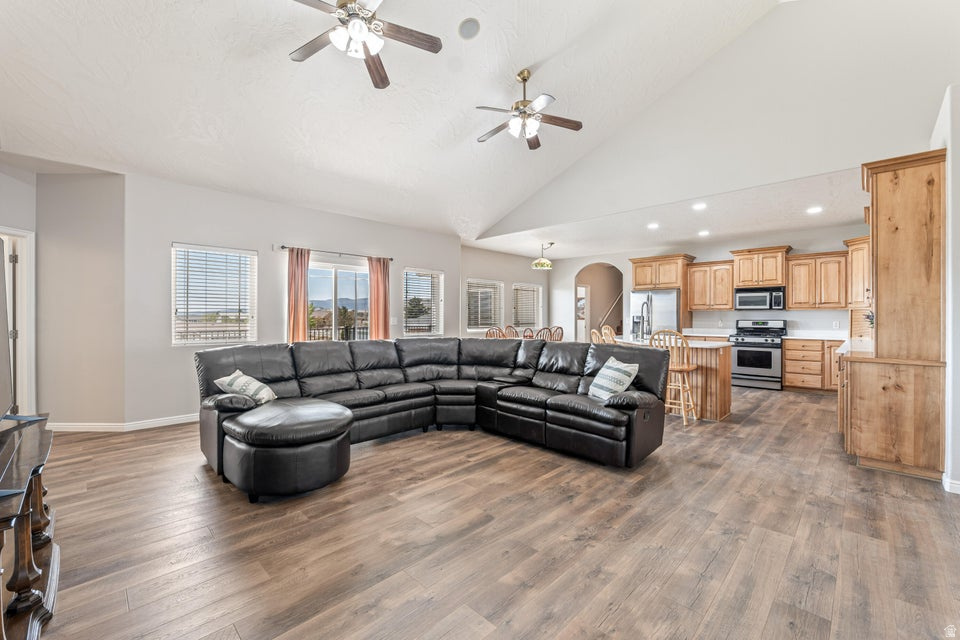 BRIDLE PATH WEST (MONTE VISTA UNIT 5) - Residential