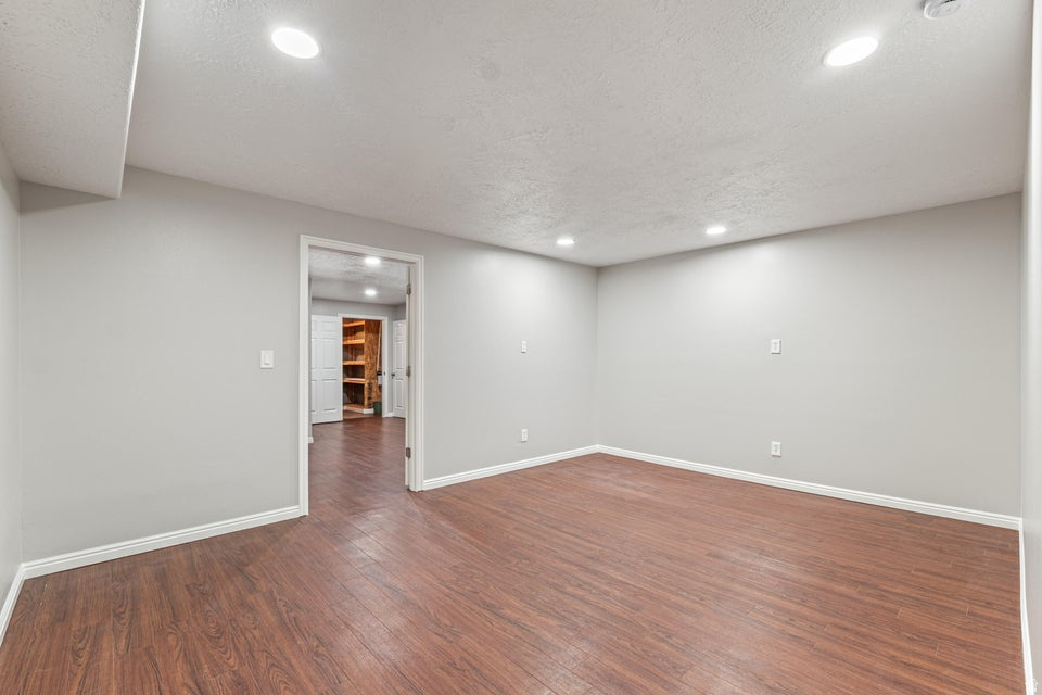 BRIDLE PATH WEST (MONTE VISTA UNIT 5) - Residential