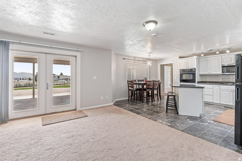 BRIDLE PATH WEST (MONTE VISTA UNIT 5) - Residential