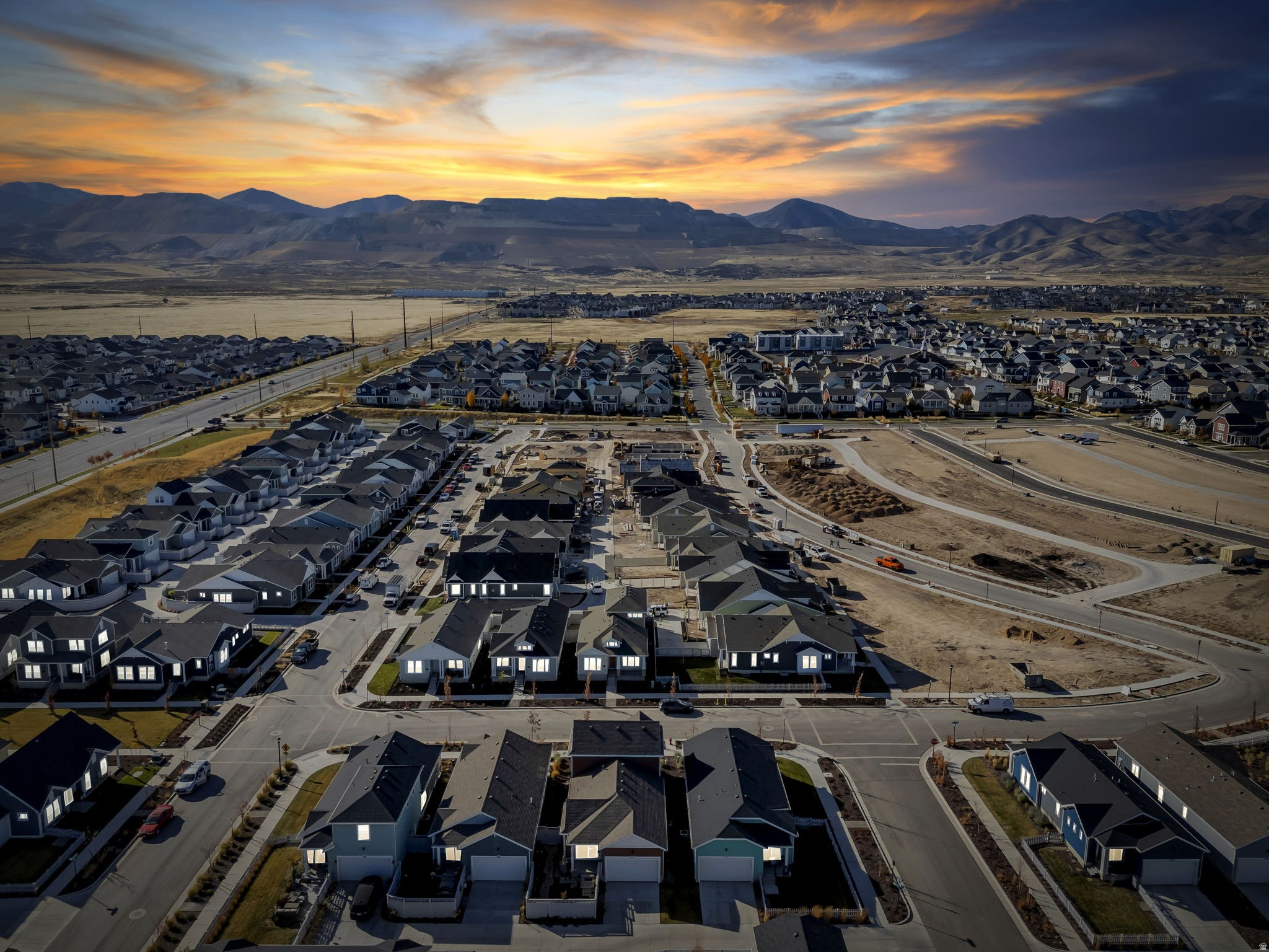 DAYBREAK - Residential