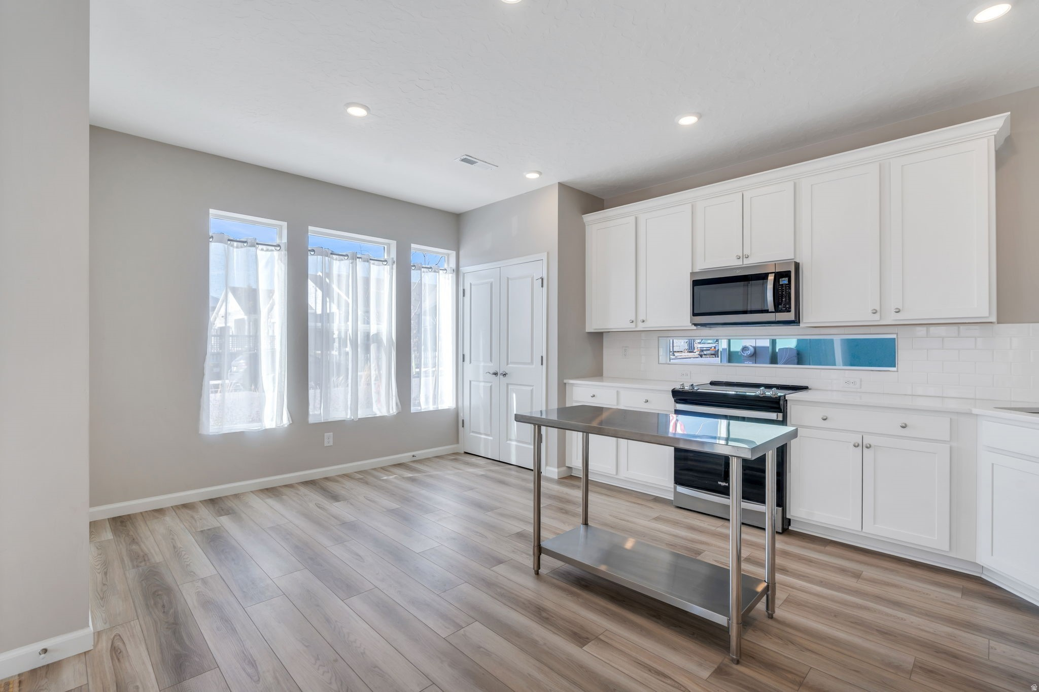 DAYBREAK - Residential