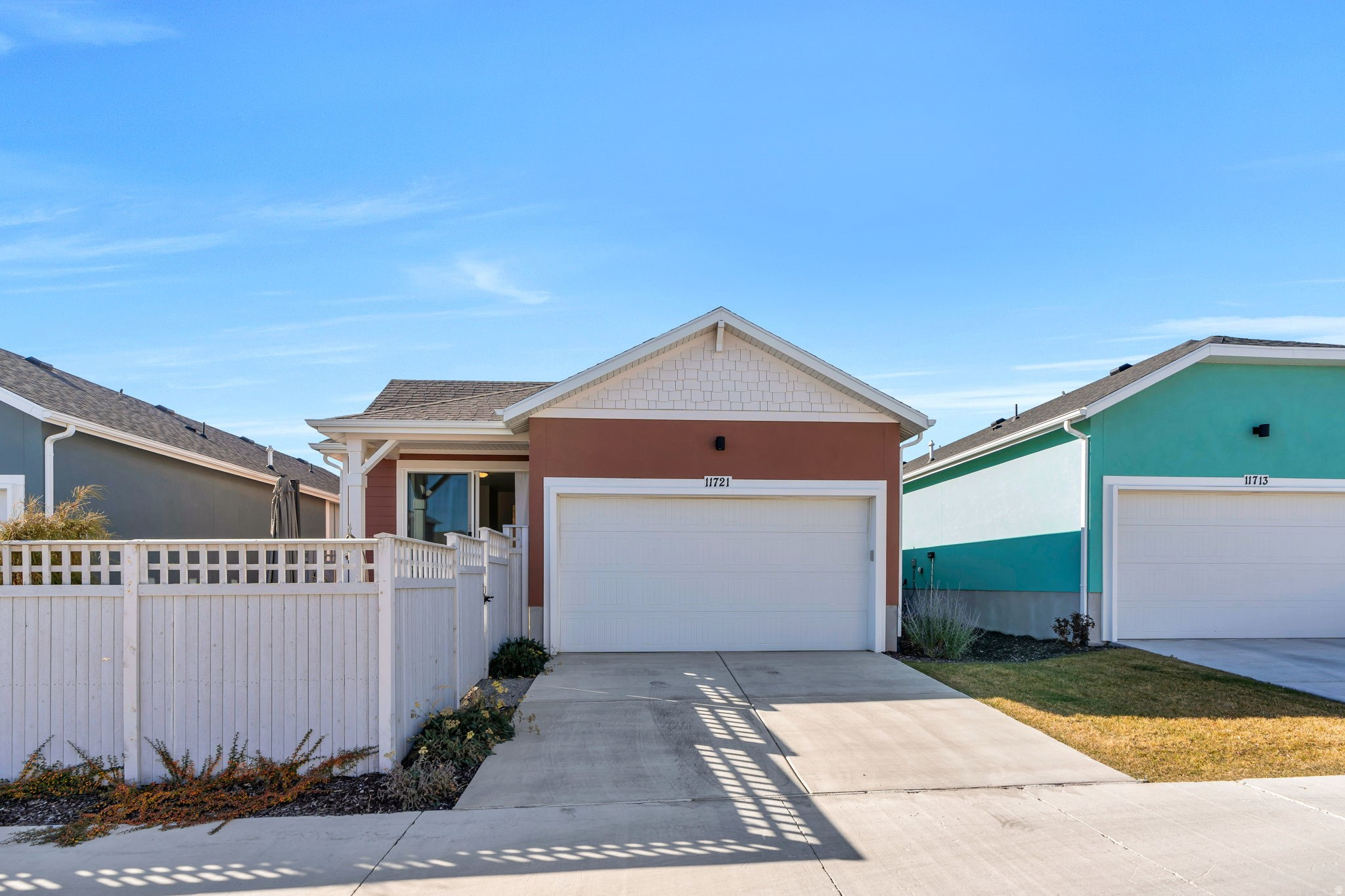 DAYBREAK - Residential