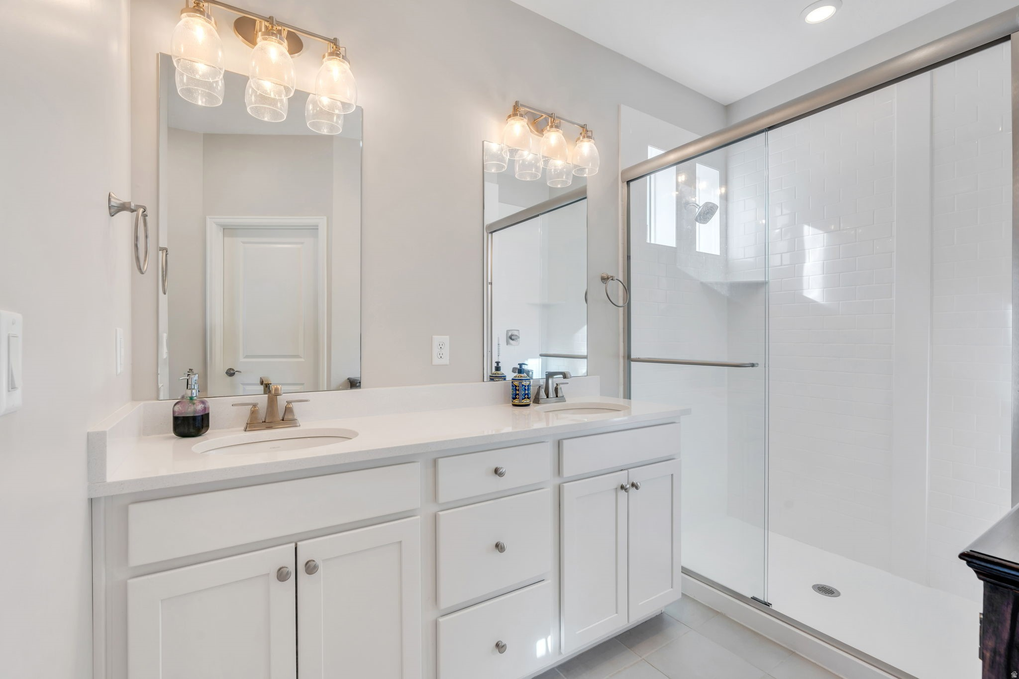 DAYBREAK - Residential