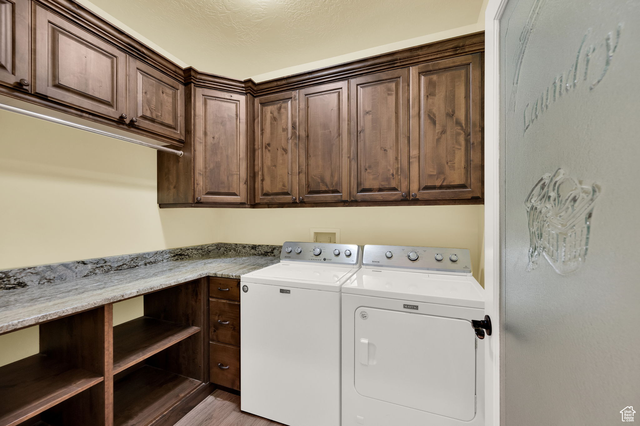 BLAKE MOUNTAIN VIEW EST - Residential