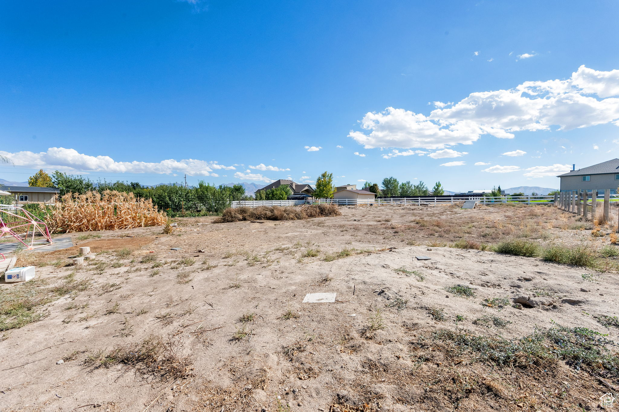 BLAKE MOUNTAIN VIEW EST - Residential