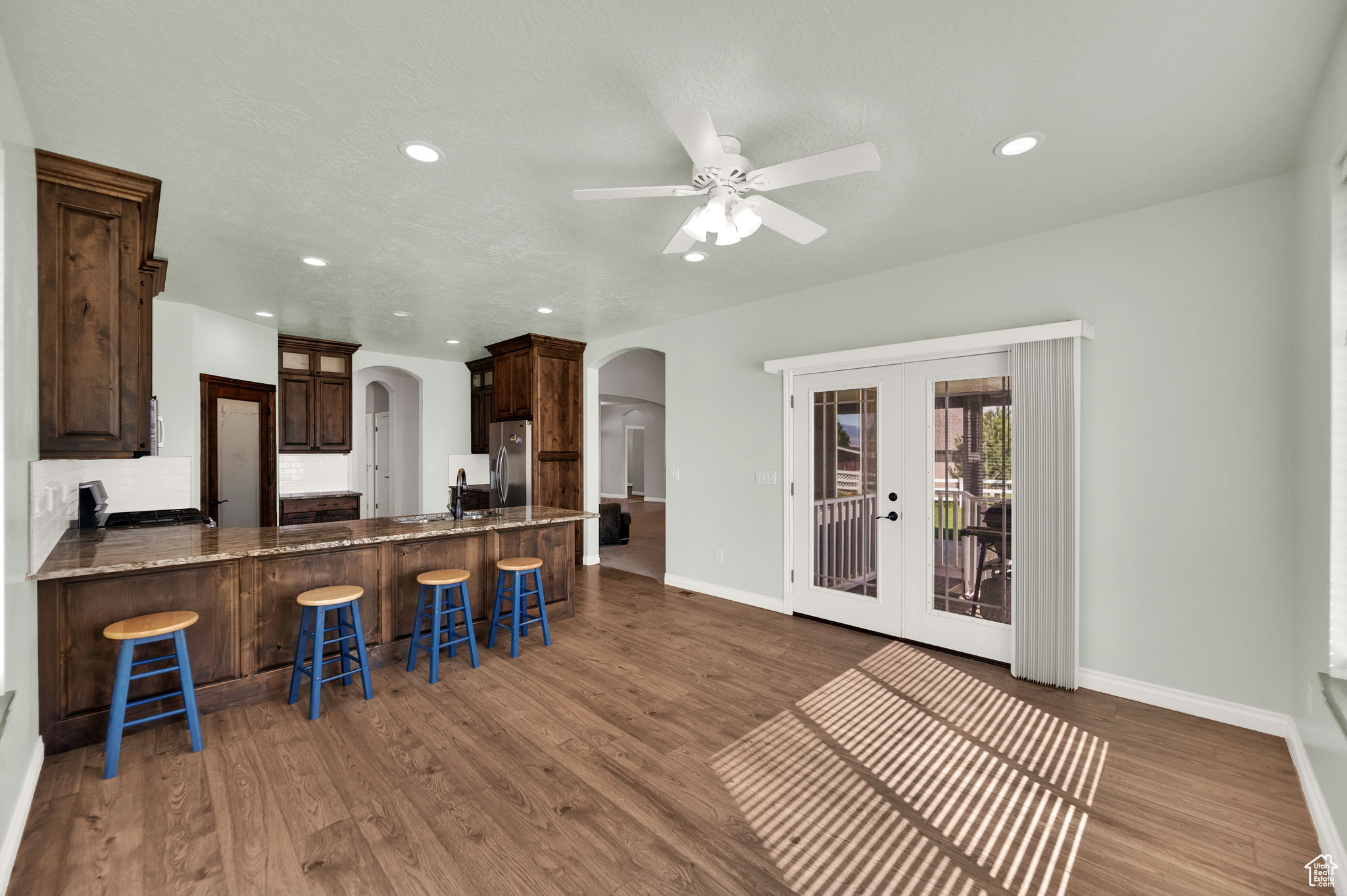 BLAKE MOUNTAIN VIEW EST - Residential